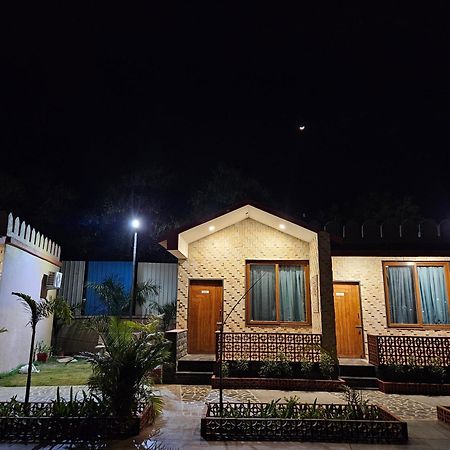 The Mewar Palace And Resort Shivpurī Extérieur photo