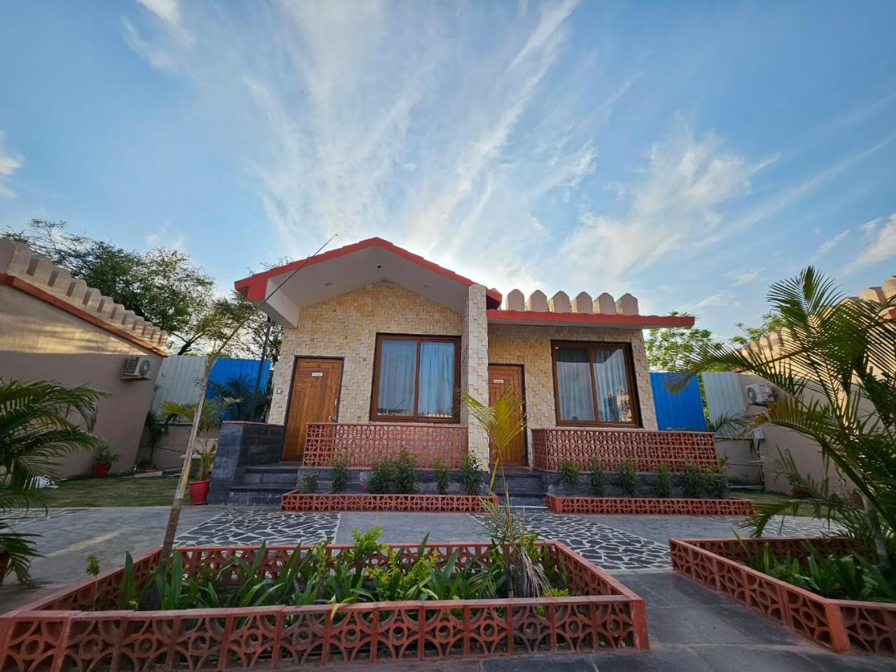The Mewar Palace And Resort Shivpurī Extérieur photo