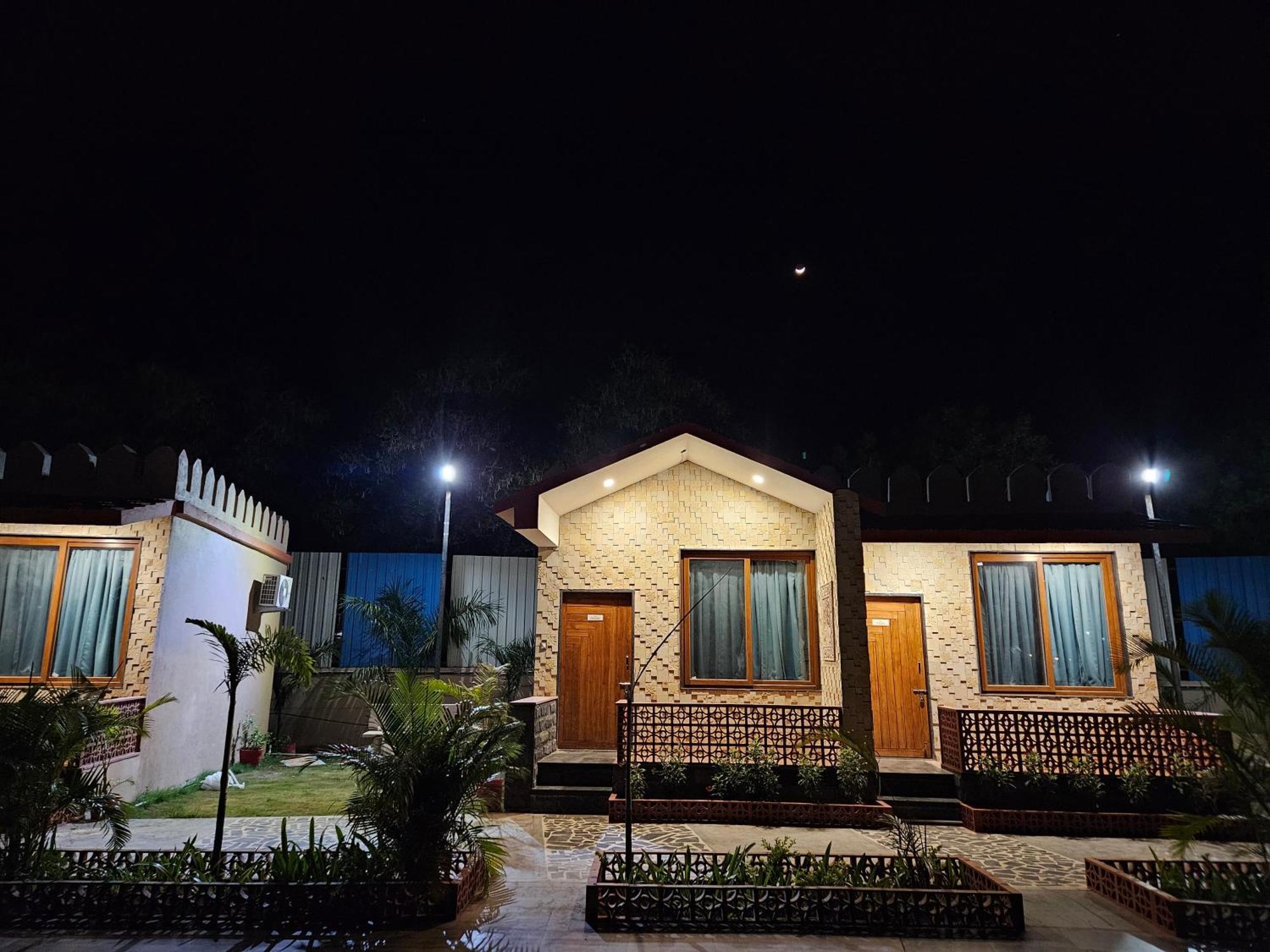 The Mewar Palace And Resort Shivpurī Extérieur photo